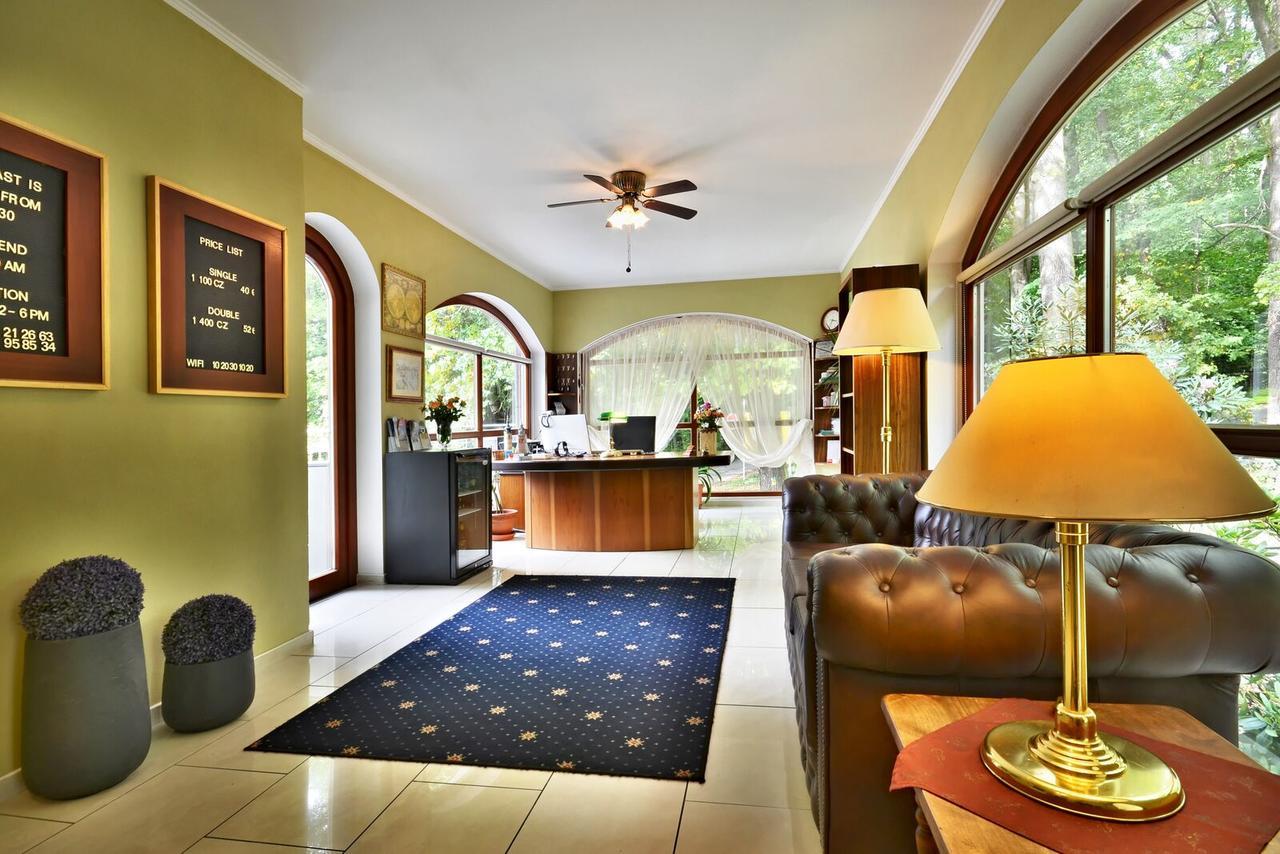 Hotel Villa Conti Писек Экстерьер фото